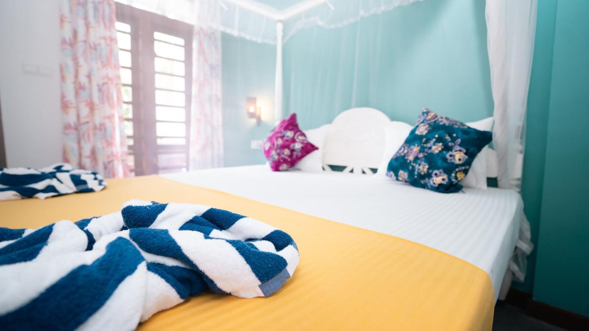 أونا واتونا Daffodil Restaurant & Holiday Resort المظهر الخارجي الصورة